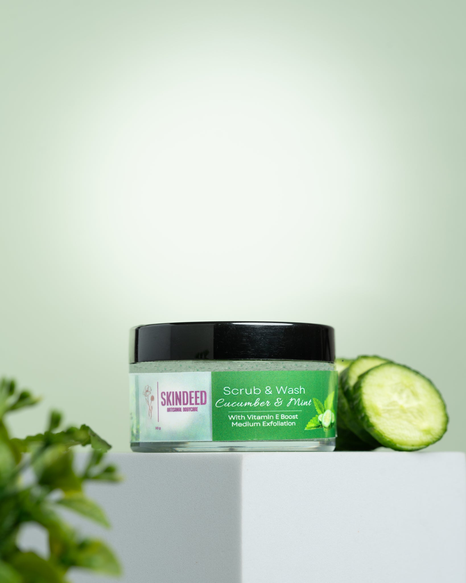 CUCUMBER & MINT BODY SCRUB - Skindeed